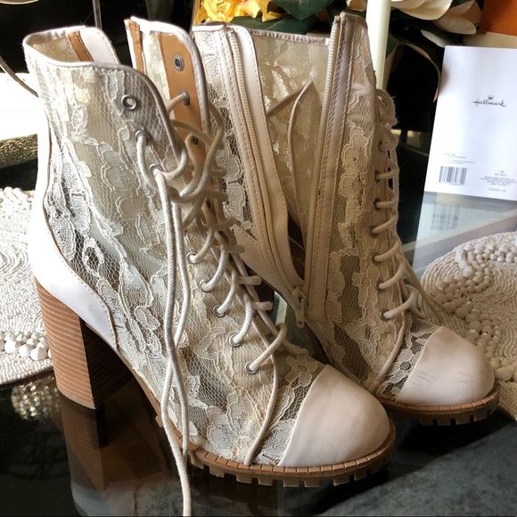 Report Shoes - Boots Report